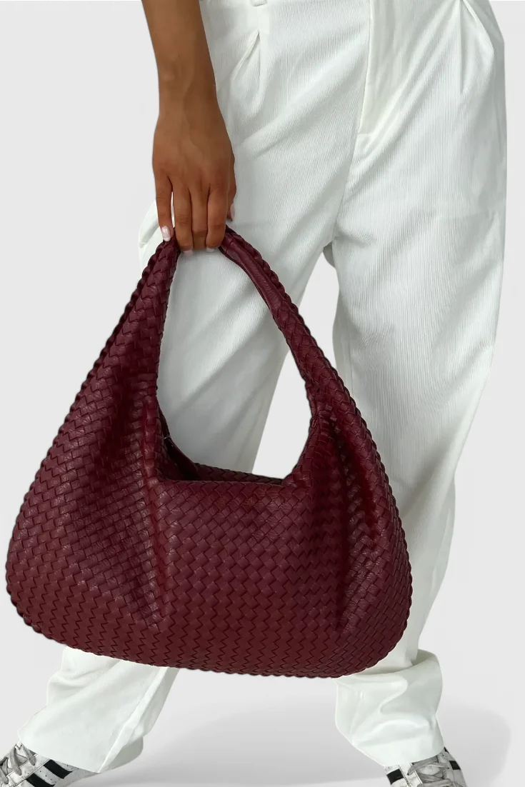 COMPLETE YOUR OUTFIT