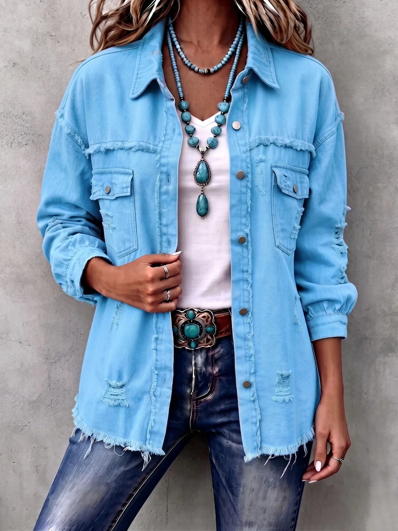 Giacca di jeans casual invecchiata con bordo a taglio vivo Hazel