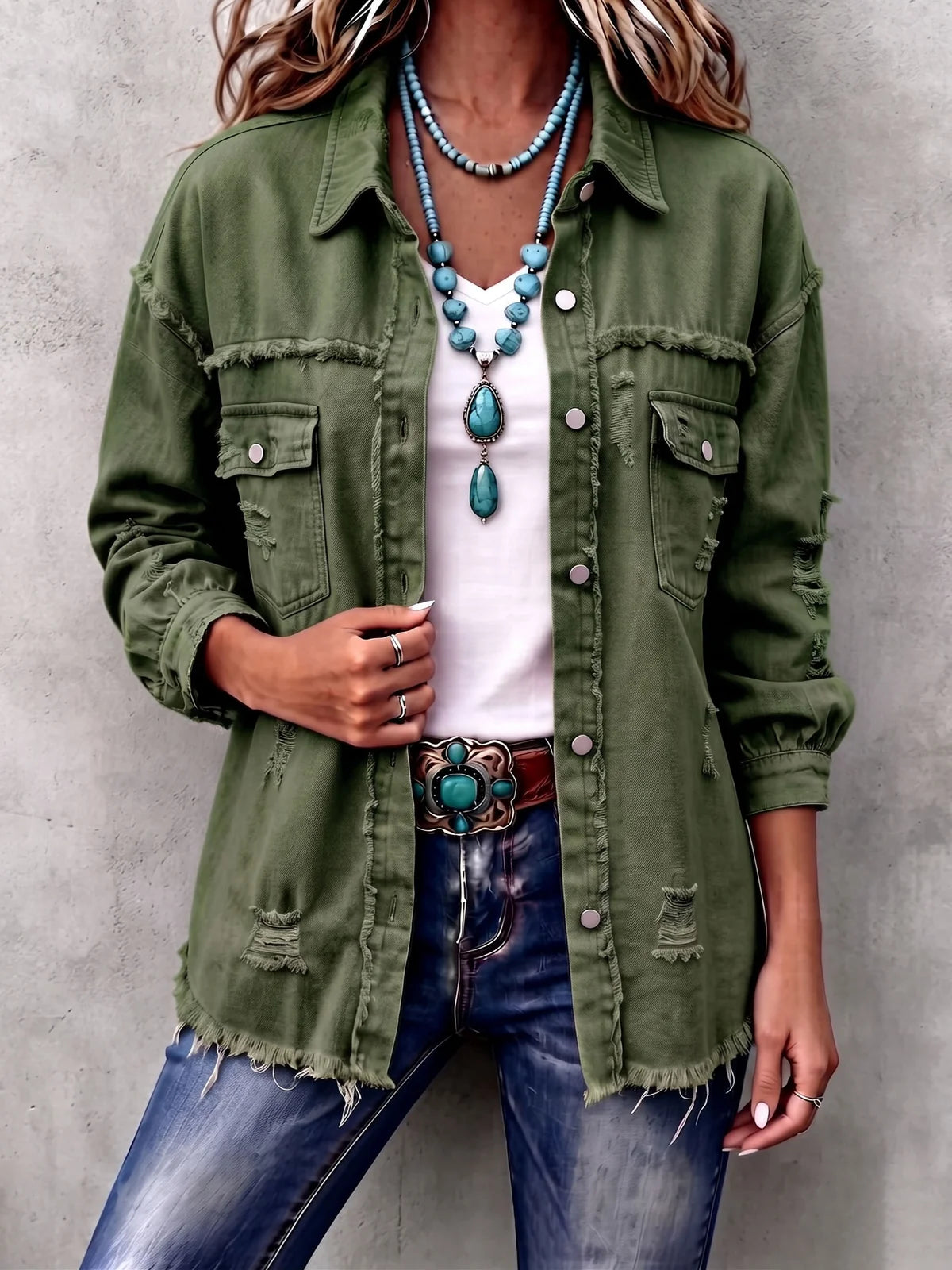 Giacca di jeans casual invecchiata con bordo a taglio vivo Hazel