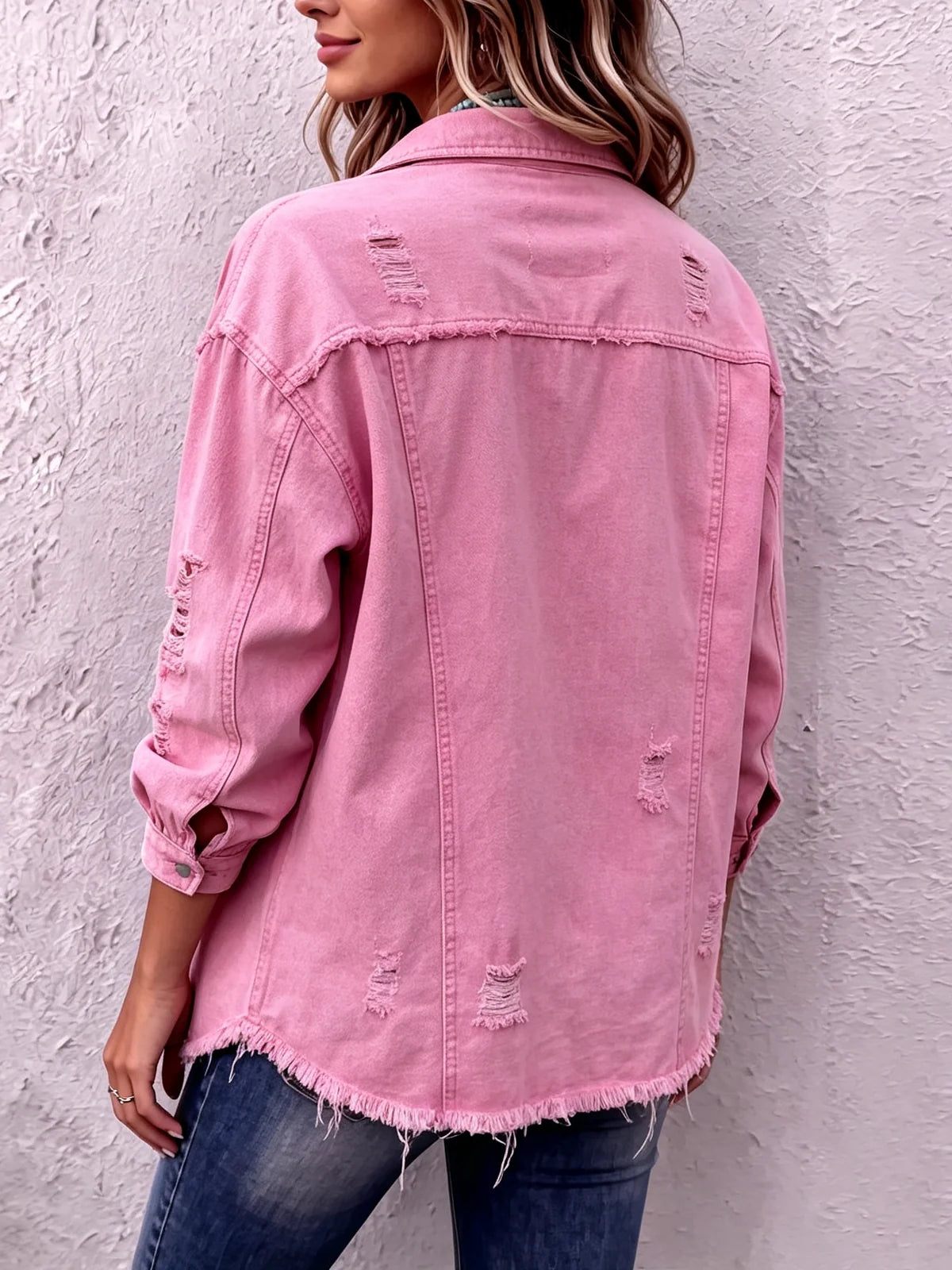Giacca di jeans casual invecchiata con bordo a taglio vivo Hazel